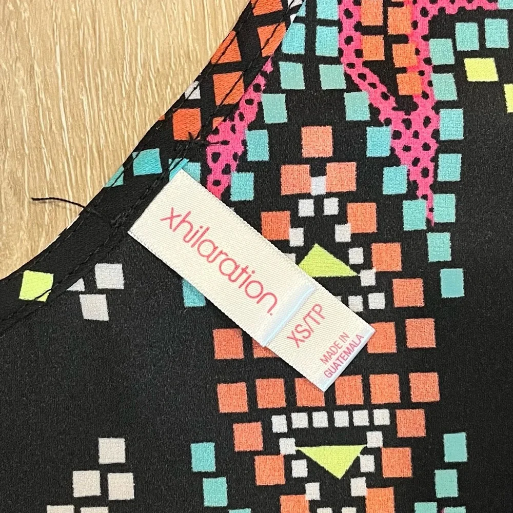 Xhilaration Geometric Aztec Cropped Tank - Picture 4 of 6